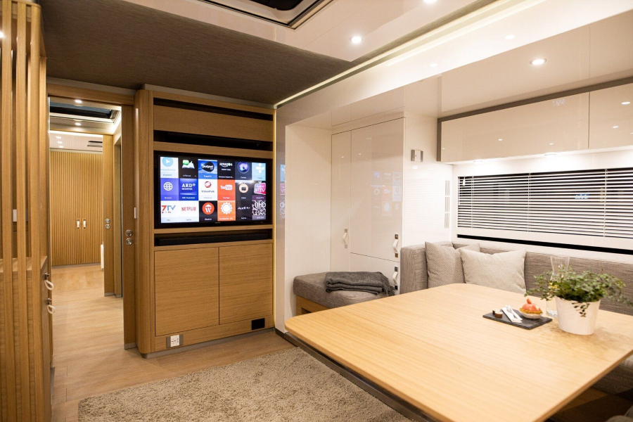 paul_sannen_stx_motorhome_4slide_13