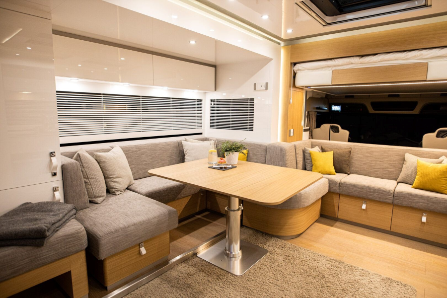paul_sannen_stx_motorhome_4slide_9