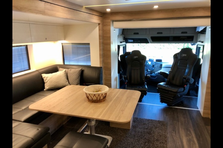paul_sannen_motorhome_stx_grey_14