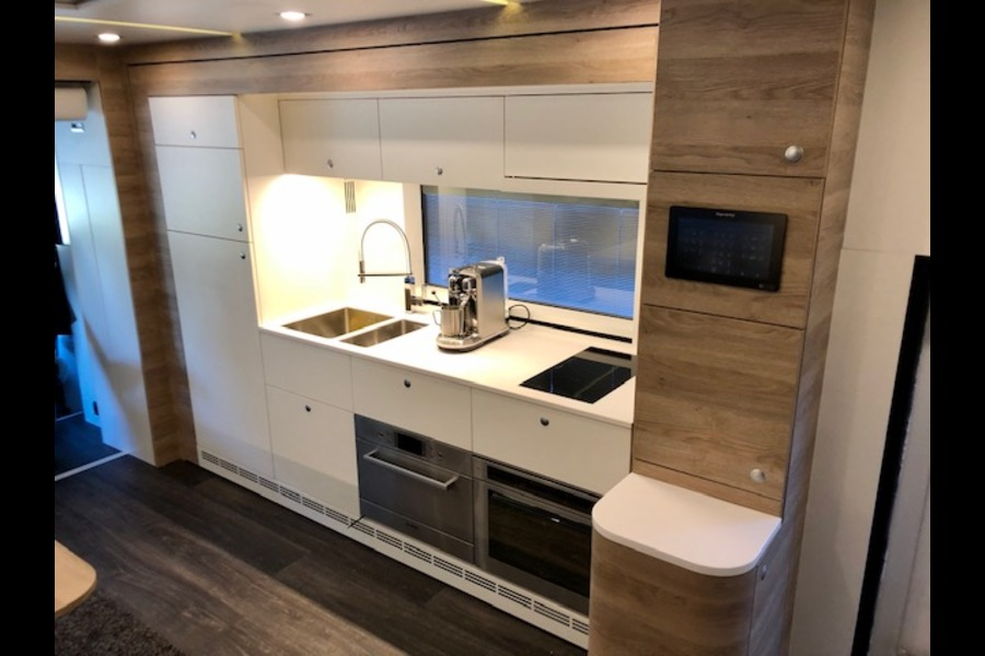 paul_sannen_motorhome_stx_grey_15